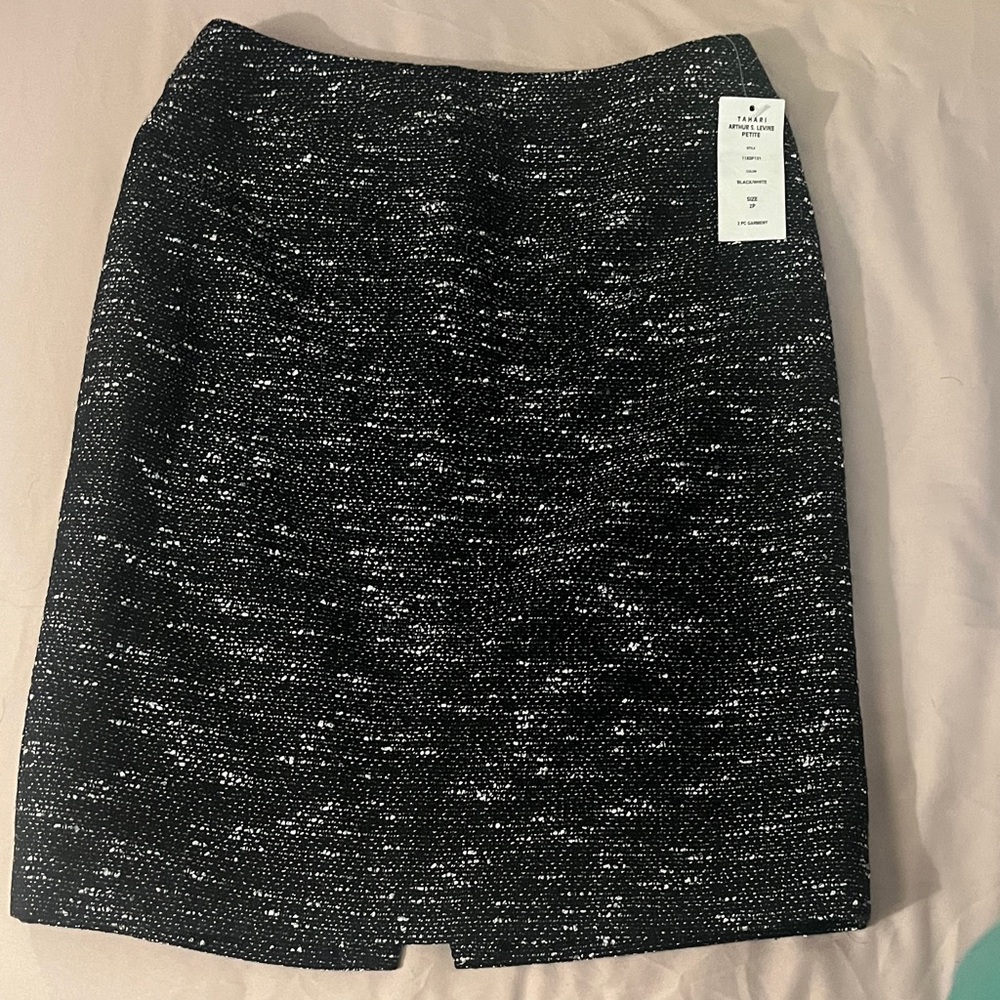 Tahari Black and White Pencil Skirt